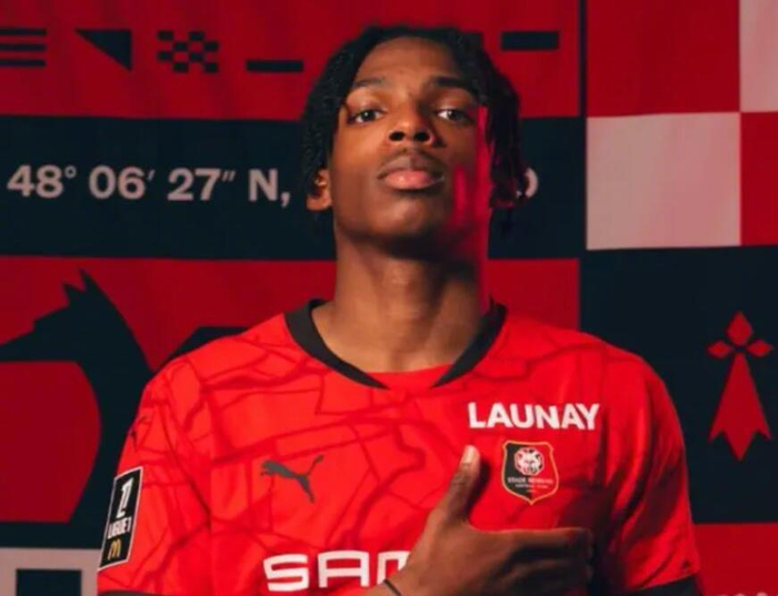 开云-利物浦切尔西拜仁争夺雷恩中卫雅凯|罗马诺|转会|争夺战|新星球员|拜仁慕尼黑_新浪体育_新浪新闻