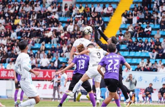 官方：新疆足球超级联赛5月至7月举办，分为南北区共14支球队